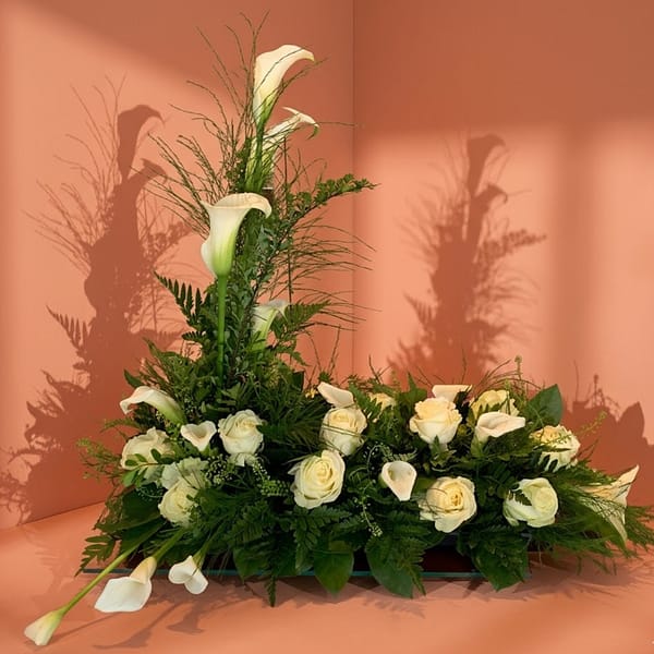 White upright floral arrangement